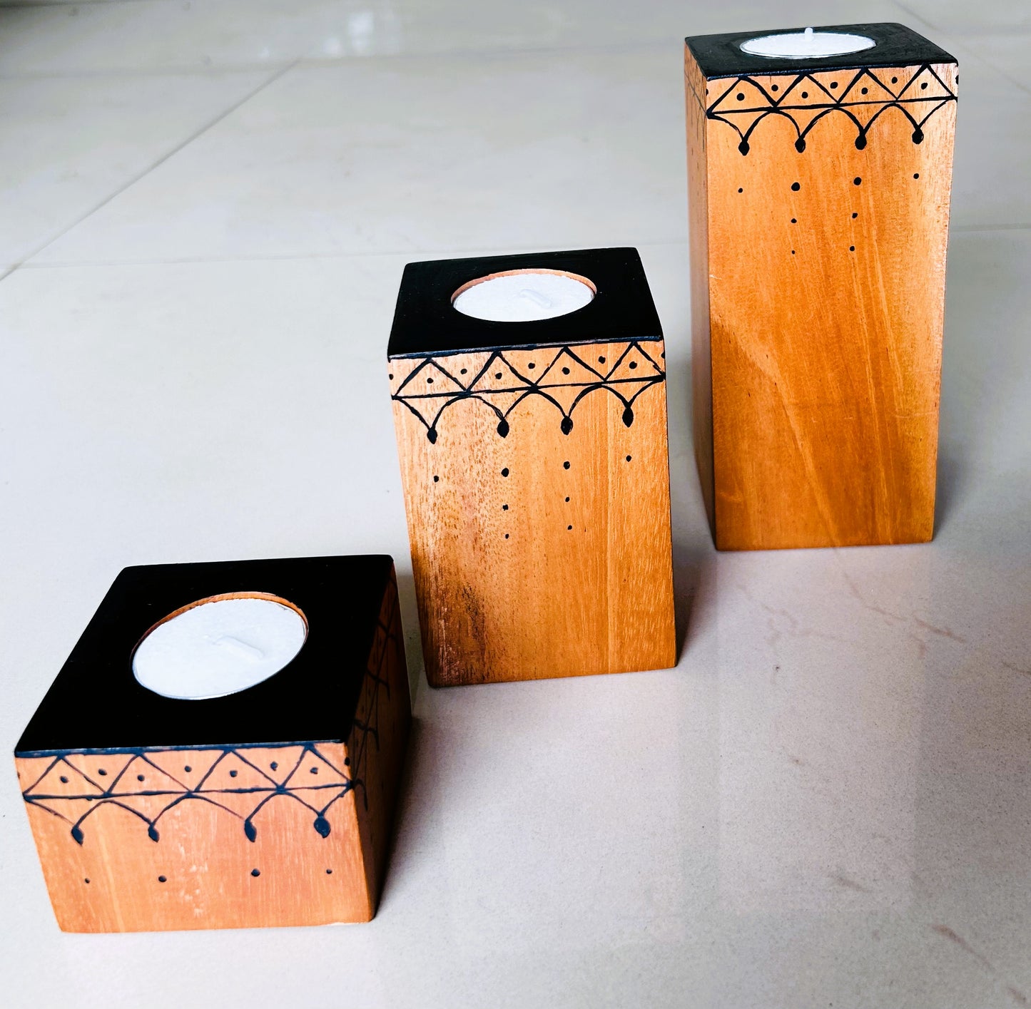 LEMONGINGER TASSELED CANDLE HOLDERS – Set of 3 candle holders made of Natural Solid Wood